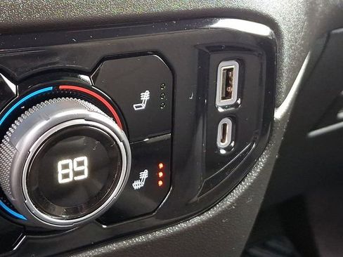 Used 2022 Chevrolet Silverado 1500 LT image 27