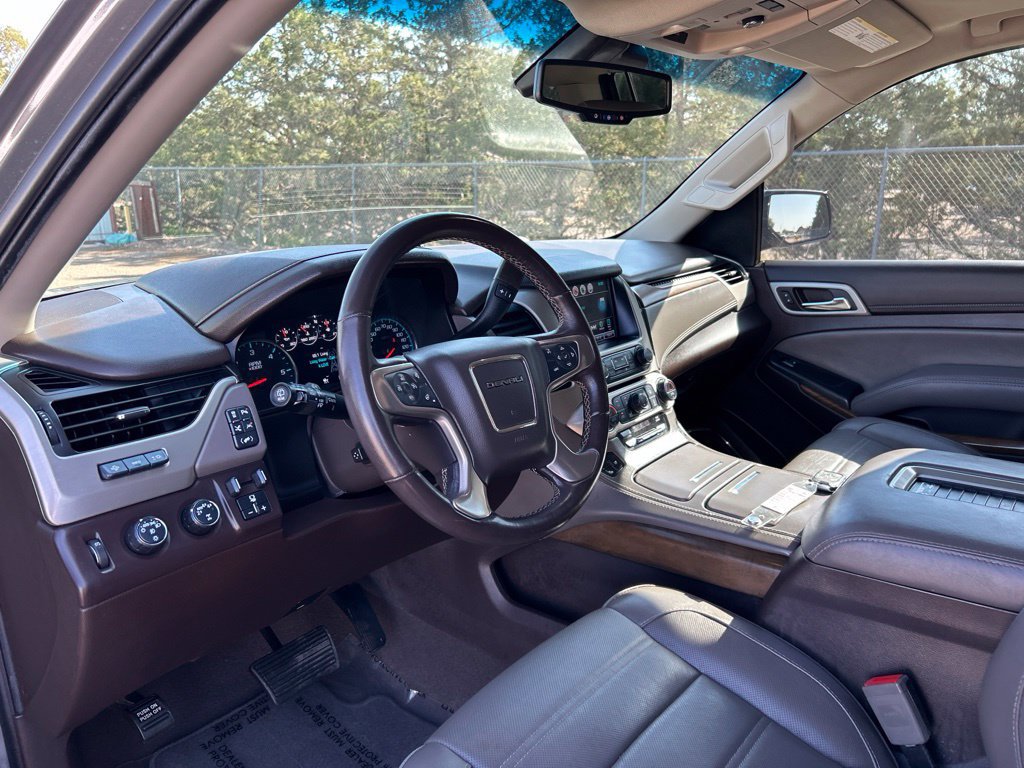 Used 2019 GMC Yukon XL Denali AWD/4WD image 15