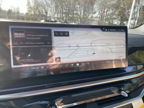 New 2026 BMW X5 xDrive50e image 12