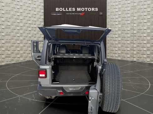 Certified 2022 Jeep Wrangler Unlimited Sahara w/ Cold Weather Group image 17