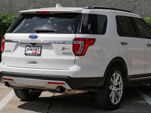 Used 2016 Ford Explorer Limited image 11