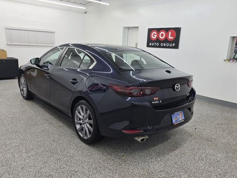 Used 2021 MAZDA MAZDA3 s image 4
