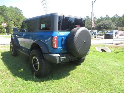 Used 2021 Ford Bronco Outer Banks w/ Sasquatch Package AWD/4WD image 8