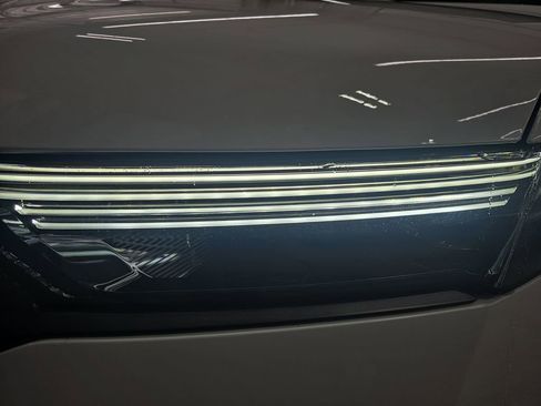 New 2026 Jeep Grand Wagoneer Limited AWD/4WD image 33