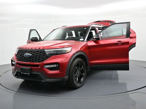 Used 2022 Ford Explorer ST-Line w/ Class IV Trailer Tow Package AWD/4WD image 32
