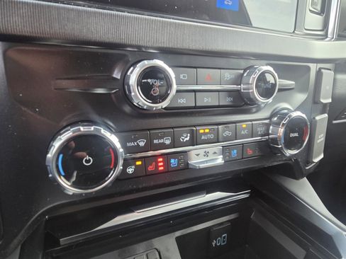 New 2026 Ford F250 Platinum image 24