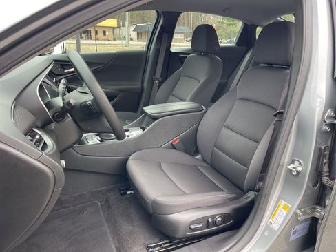 Used 2025 Chevrolet Malibu LT FWD image 18