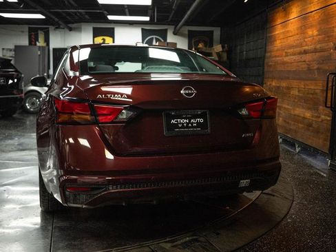Used 2023 Nissan Altima 2.5 SV image 6