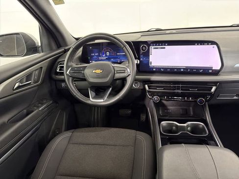 Certified 2024 Chevrolet Traverse LT image 45