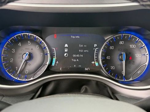 New 2026 Chrysler Pacifica Select AWD/4WD image 15