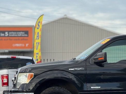 Used 2013 Ford F150 XLT w/ Mid Equipment Group image 18