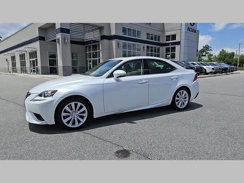 Used 2016 Lexus IS 300 AWD image 18