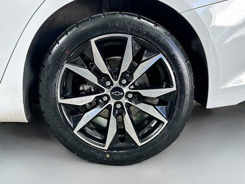 Used 2024 Chevrolet Malibu RS w/ LPO, Floor Liner Package FWD image 30
