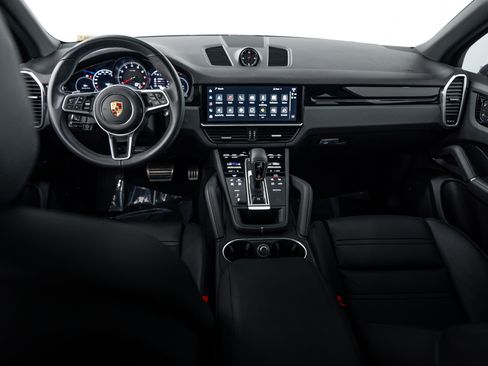 Certified 2023 Porsche Cayenne S AWD/4WD image 13