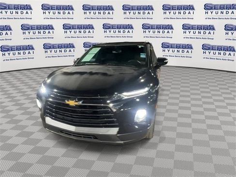 Used 2022 Chevrolet Blazer Premier image 3