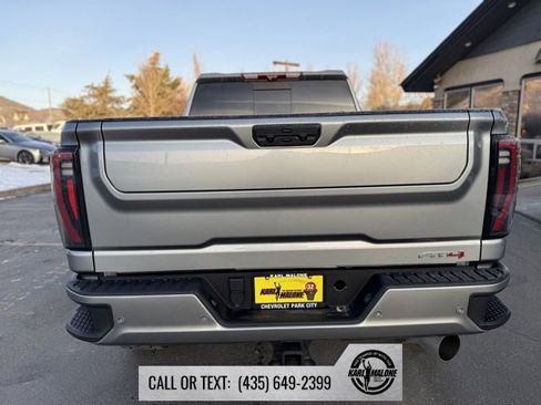 Used 2024 GMC Sierra 3500 AT4 w/ AT4 Premium Plus Package image 5