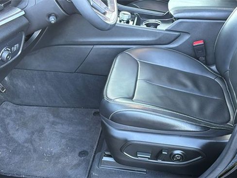 Used 2025 Jeep Grand Cherokee L Limited w/ Luxury Tech Group II image 26