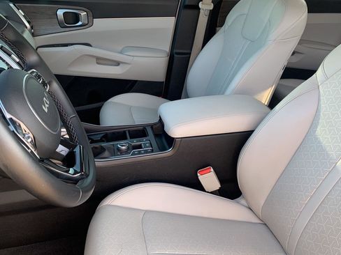 Used 2022 Kia Sorento X-Line EX image 18