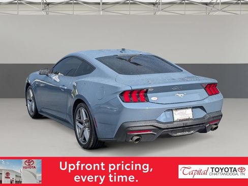 Used 2024 Ford Mustang Coupe RWD image 5
