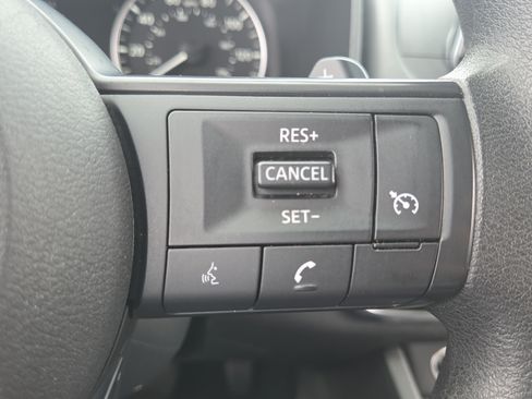 Used 2023 Nissan Rogue S AWD/4WD image 23