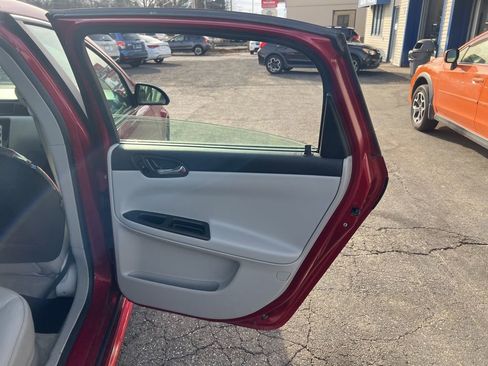 Used 2013 Chevrolet Impala LTZ image 34