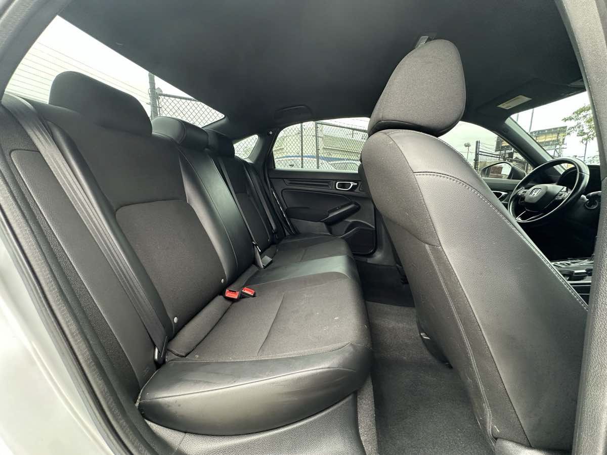 Used 2022 Honda Civic Sport image 32