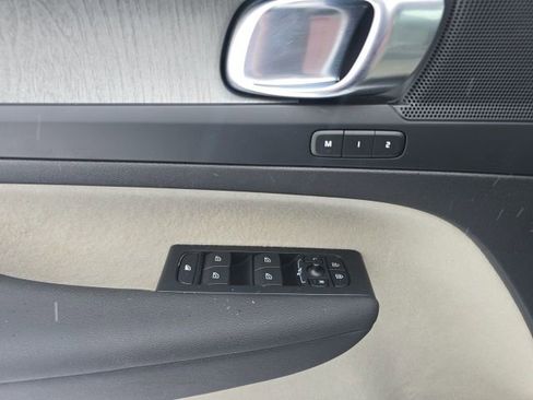 Certified 2023 Volvo XC40 B5 Plus w/ Driver Assist Package image 26