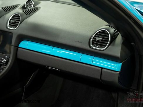 Used 2021 Porsche 718 Boxster Spyder RWD image 27