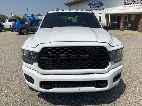 Used 2024 RAM 3500 Big Horn w/ Night Edition AWD/4WD image 3