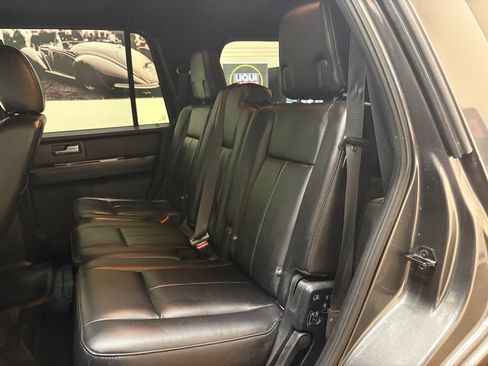 Used 2016 Ford Expedition XL RWD image 22