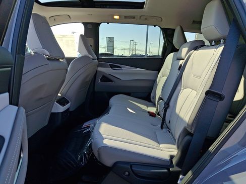 New 2026 INFINITI QX60 Luxe w/ Cargo Package image 9