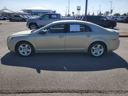 Used 2012 Chevrolet Malibu LS FWD image 2