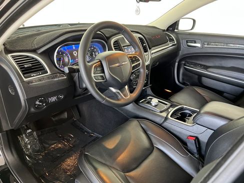 Used 2023 Chrysler 300 Touring L w/ Popular Equipment Group AWD/4WD image 20