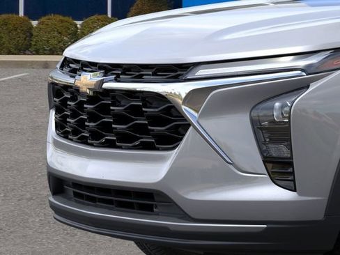 New 2026 Chevrolet Trax LT w/ LT Convenience Package FWD image 13