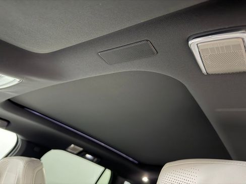 New 2026 Cadillac Vistiq Sport AWD/4WD image 38