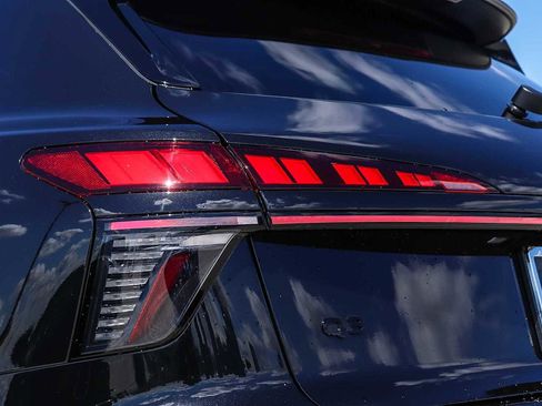 New 2026 Audi Q3 quattro 2.0T AWD/4WD image 12