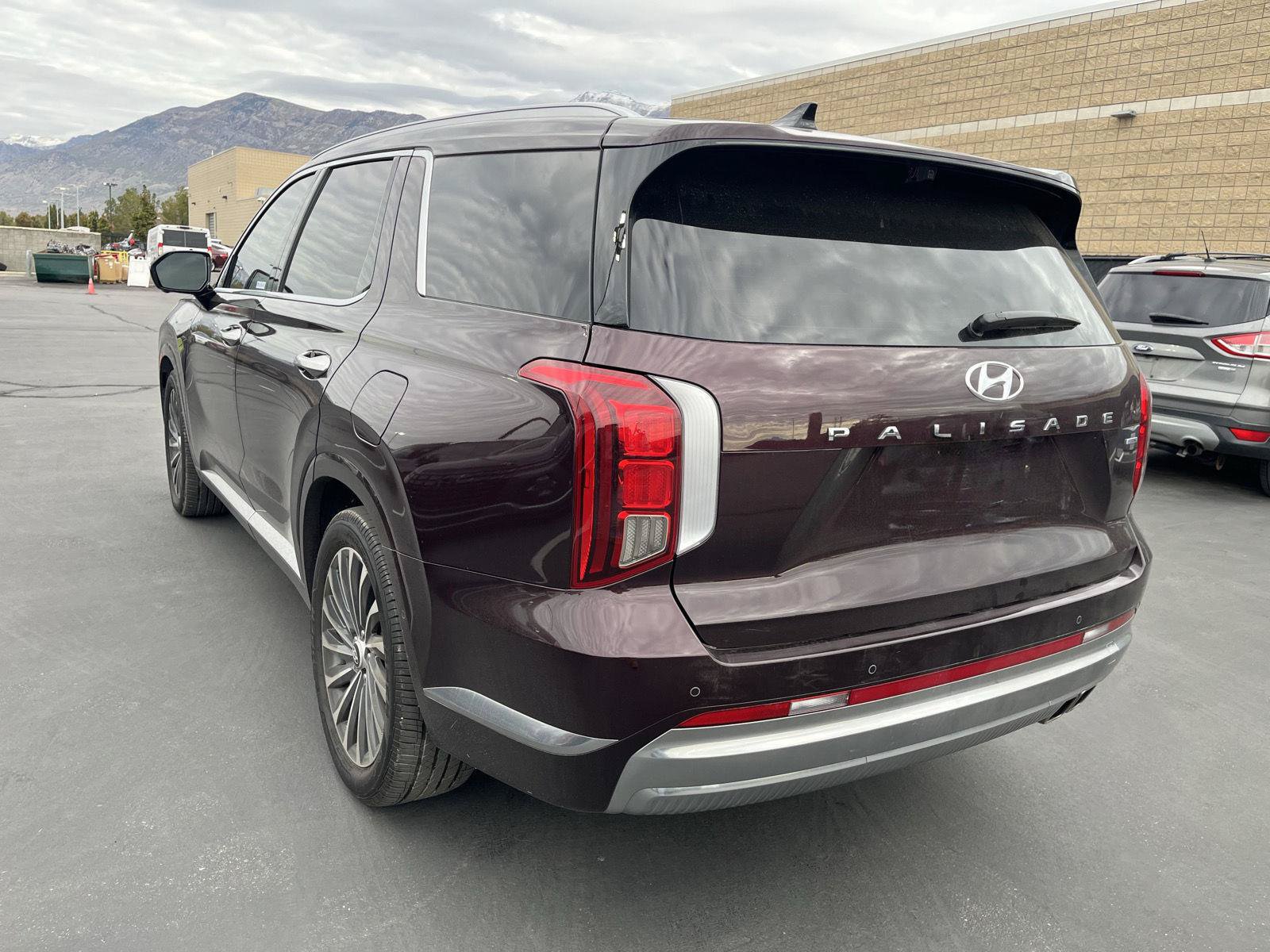 Used 2024 Hyundai Palisade Calligraphy AWD/4WD image 6