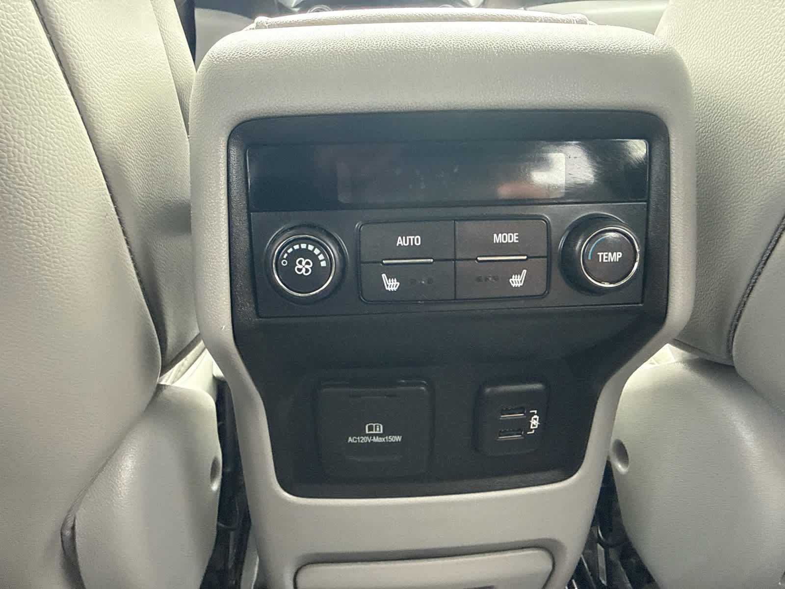 Used 2019 GMC Acadia SLT AWD/4WD image 16