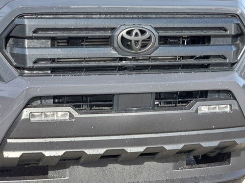 New 2026 Toyota Tacoma SR5 image 7