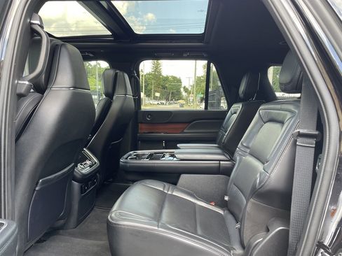Used 2019 Lincoln Navigator L Reserve AWD/4WD image 19