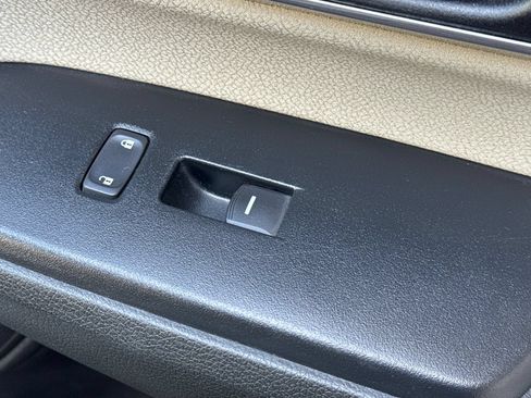 Used 2017 Honda CR-V EX image 22