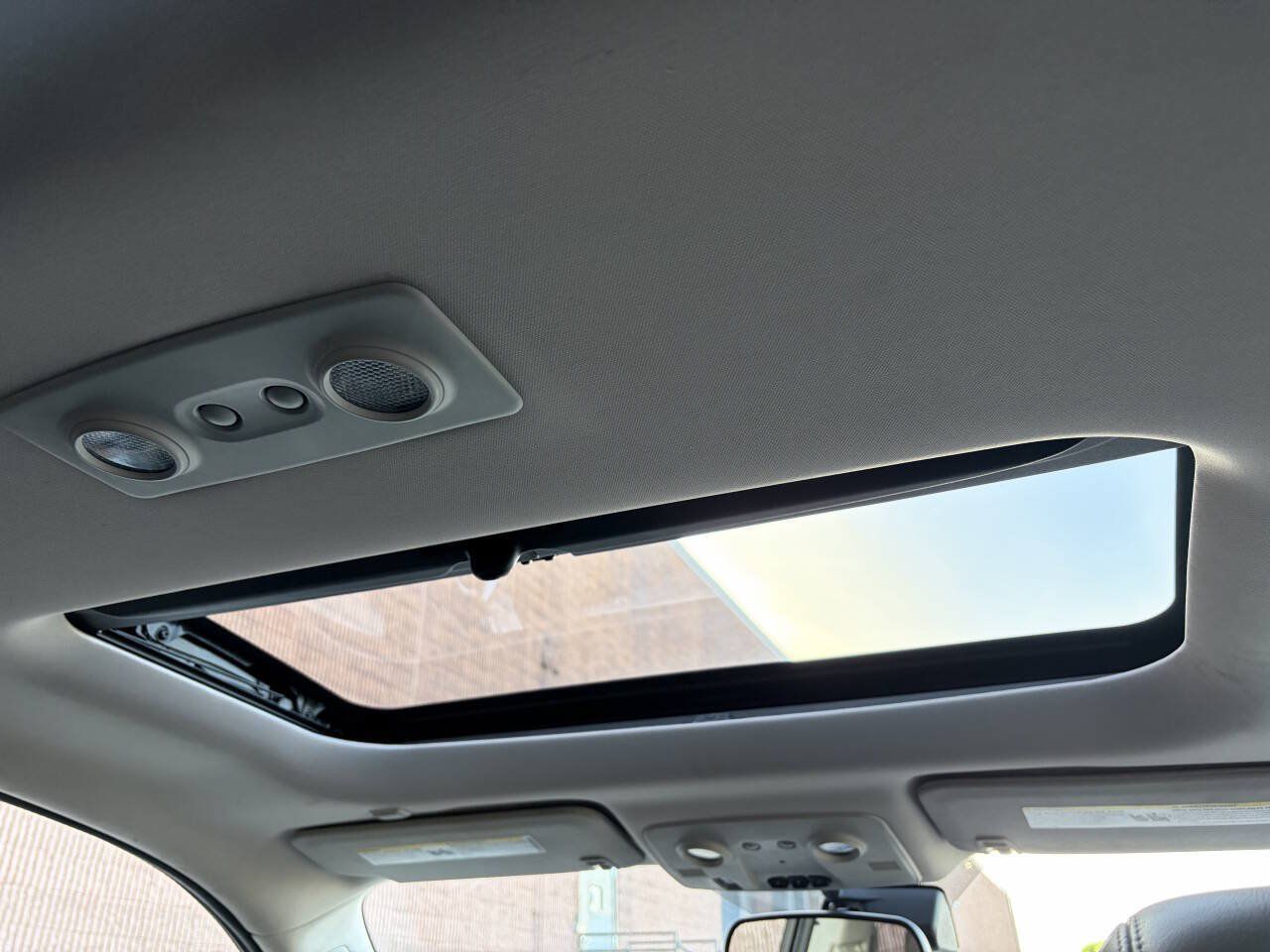 Used 2014 Buick Enclave Premium AWD/4WD image 22