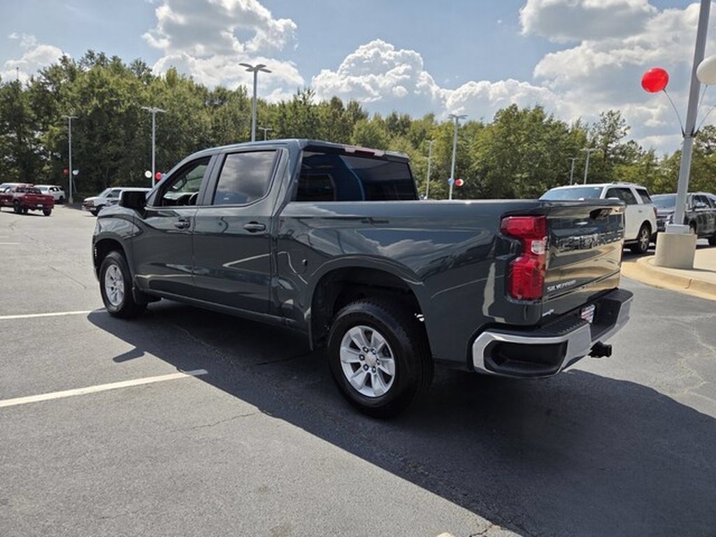 Used 2025 Chevrolet Silverado 1500 LT RWD image 3