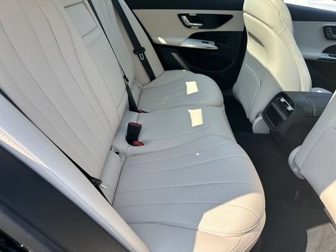 Used 2026 Mercedes-Benz E 350 Sedan image 31