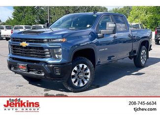 Used 2024 Chevrolet Silverado 2500 Custom AWD/4WD video 1