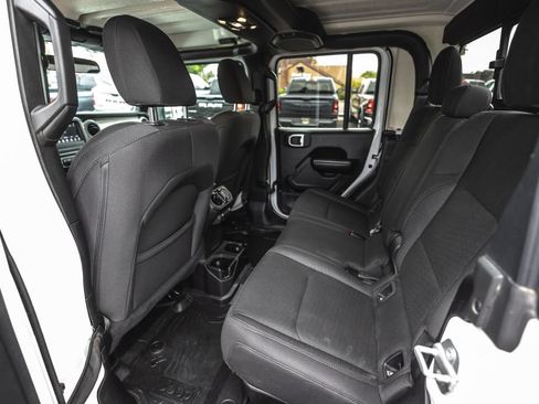 Used 2020 Jeep Gladiator Sport w/ Quick Order Package 24S AWD/4WD image 28