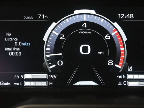 New 2024 Toyota Tundra Platinum image 16