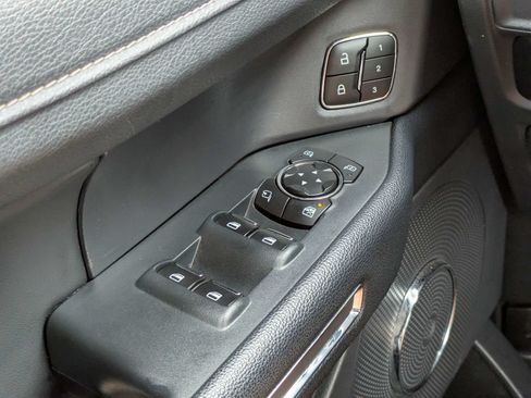 Used 2024 Ford Expedition XLT RWD image 26