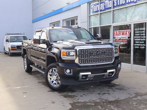 Used 2018 GMC Sierra 2500 Denali w/ Duramax Plus Package image 42
