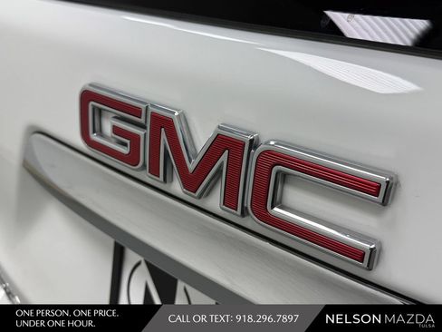 Used 2021 GMC Terrain SLE FWD image 15